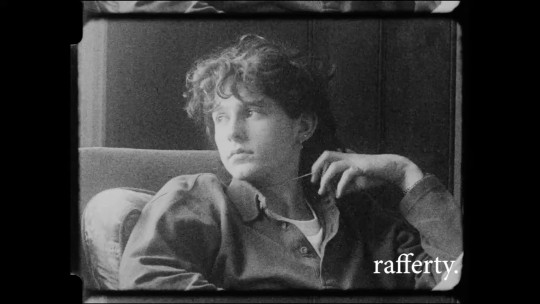Born in London and now based in Brighton (UK), @_rafferty is fast emerging as one of the UK’s most compelling new troubadours. His music blends the intimacy of classic confessional folk with adventurous, left-of-center pop experimentation, resulting in a sound that feels both timeless and strikingly modern.
Growing up largely without internet or online communities, rafferty developed as a songwriter in near-total creative isolation, shaping a deeply personal voice informed by a household soundtrack that ranged from ‘90s rave culture and Massive Attack to the baroque sweep of Vivaldi.
Largely acoustic at its core, his music blooms with analogue textures and subtle sonic twists, mirroring the inventive spirit of his live performances.
Filmed in the studio by Andrew Butler.
#CreatorStories #VEROMusic #Film