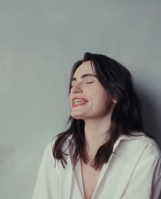 “Joke’s on me is out now! I wrote this song with @ellavos last April — it started with a simple idea — before i was living the life I’m living now, before having the love i have now, i couldn’t possibly imagine a world in which it’d be possible — i wouldn’t even dare to dream it because dreaming it and then not finding it would be too hard to live with… but one day it seemed more possible and a hell of a lot closer than i ever thought… turns out the ‘dreams that we dare to dream really do come true’ <3”
— @kathryngallagher
You’ve heard the song (we hope), now enjoy the visuals. Link in comments for the full video.
#CreatorStories #VEROMusic #Paris