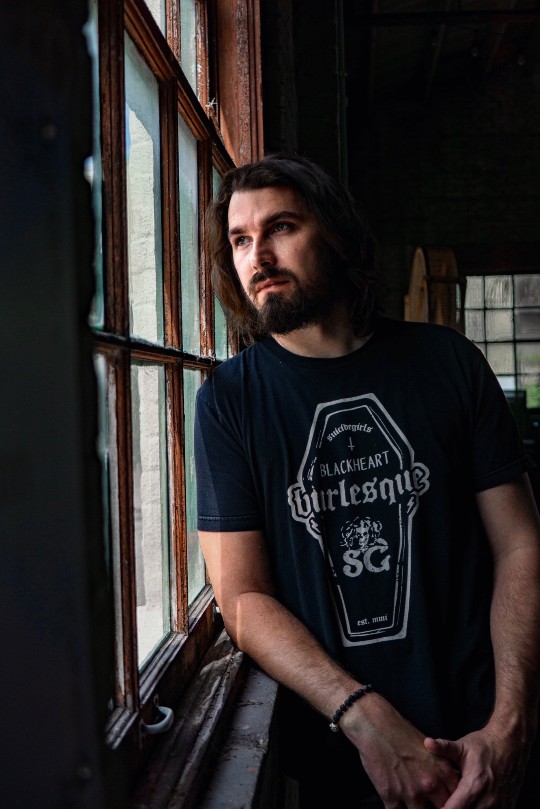 When I run out of models to photograph, it makes me want to “shoot myself” 📸 
•
• Sony A7iii
•
•
•
•
•
•
#WaistUp #People #FacialHair #Beard #Indoors #Architecture #CasualClothing #HumanHair  #me #me_and_myself #selfie #tripod #tripodselfie #window #window_light #longhair #menshair #fashion #flybycam #orlando #orlandomodel #orlandophotographer