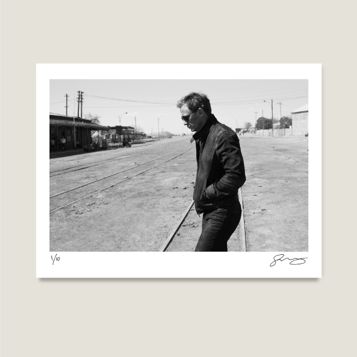 Daniel Craig on location in Atacama, Chile. Quantum Of Solace, 2008. Archival pigment print on Hahnemühle Fine Art Baryta Satin 300gsm.

Signed Limited Edition Price increases with every sold unit.