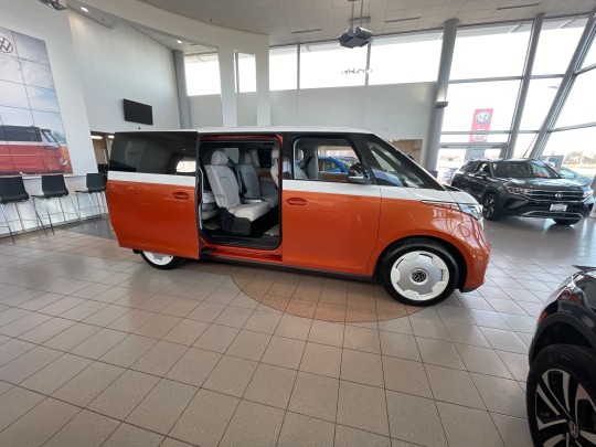 Different color scheme and a hybrid option I’m a buyer. #Car #vw #vw_lifestyle #vwvan #idbuzz #MotorVehicle #Vehicle #Transportation