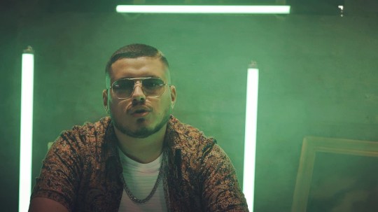 #Glasses #shooting #rap #music #Green